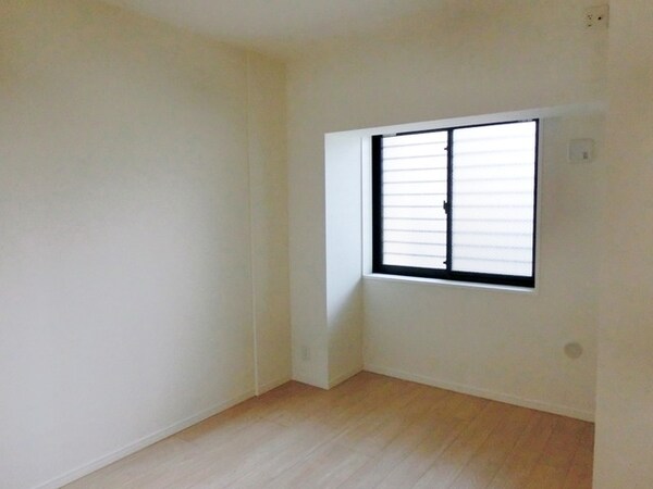 その他室内・内装(★5.9帖の洋室です★)