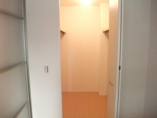 収納(★ウォークインクローゼット★)