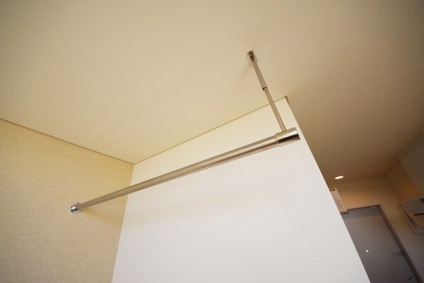 設備(ハンガーパイプ)