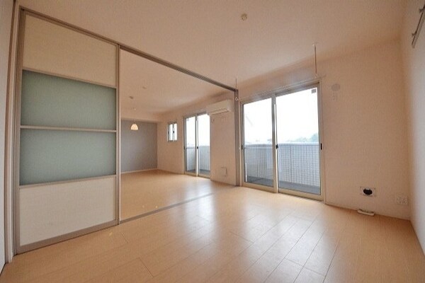 寝室(★お部屋探しはタウンハウジング稲田堤店まで★)