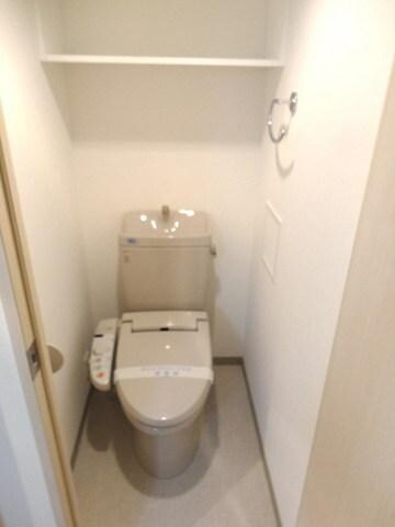 物件内観写真10　(★なんとウォシュレットです★)