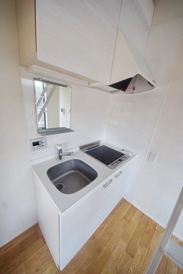 キッチン(★ＩＨコンロ2口のシステムキッチンです★)