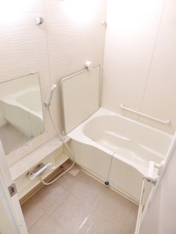 バス／シャワールーム等(別部屋参考写真)