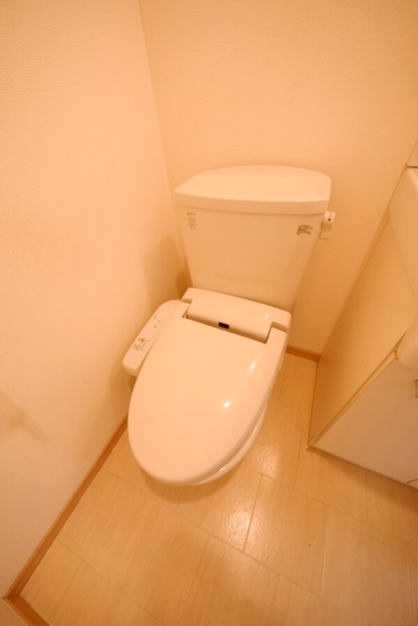 トイレ(★温水洗浄機付きトイレ★)