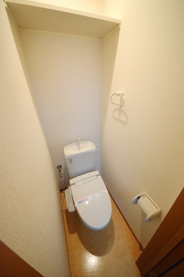 トイレ(※別号室参考写真)