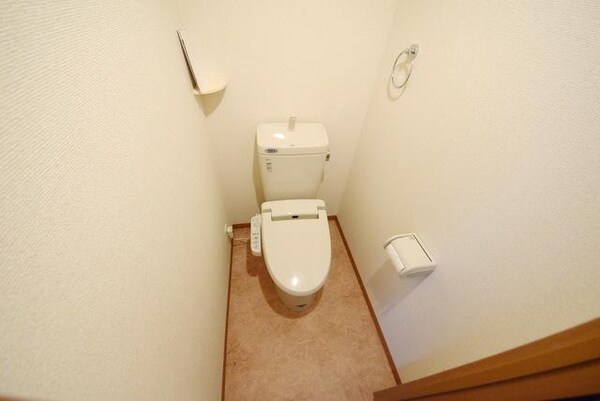 トイレ(別部屋参考写真)