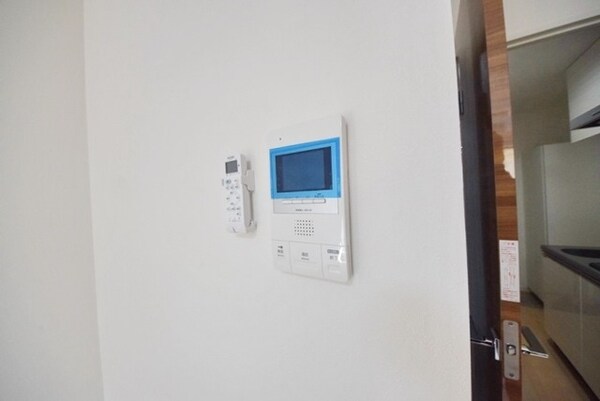 セキュリティ(★モニター付きのインターフォン★)