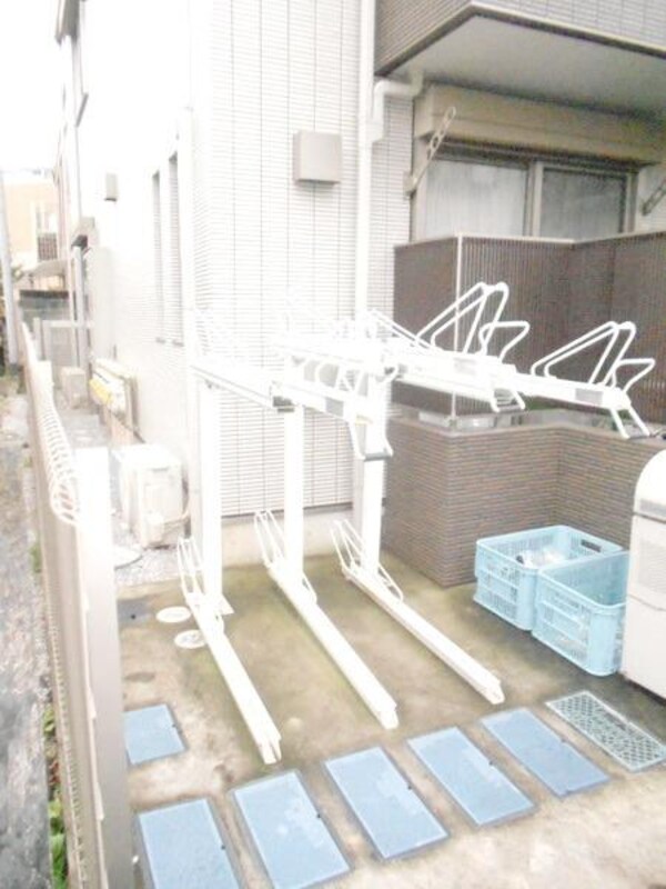 共有部分(★ラック式の駐輪場★)