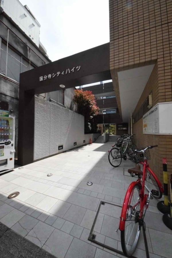 エントランス(外観・共用部分)