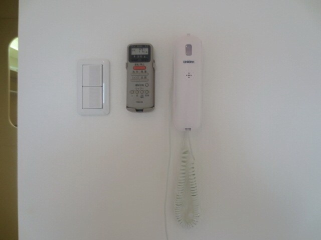 物件内観写真8　(★インターフォンです。★)