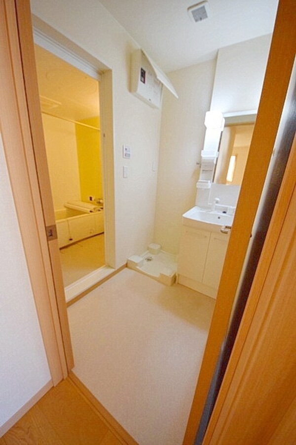 洗面(★脱衣スペースも広く取れてますね★)