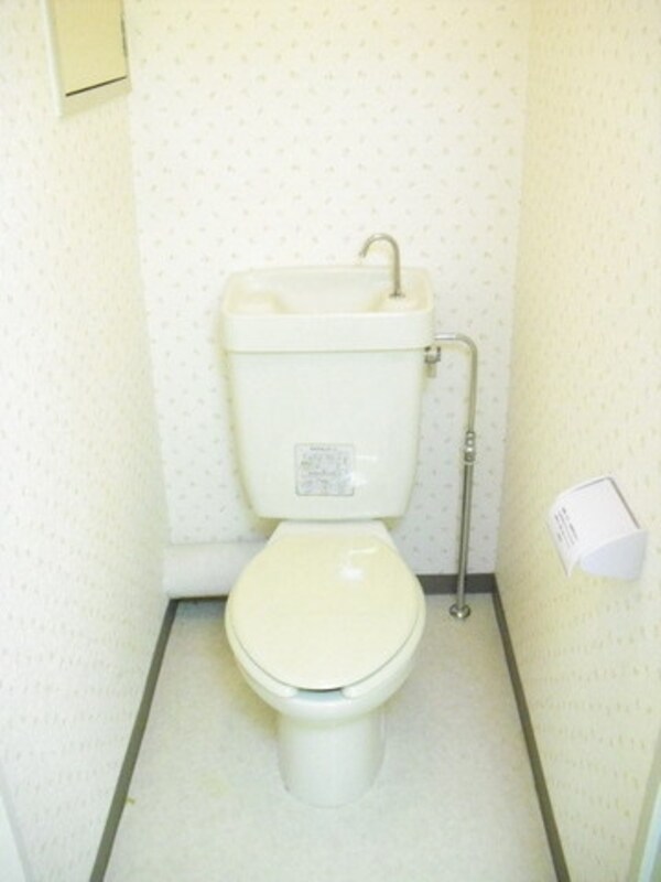 トイレ(※別部屋の参考お写真です)