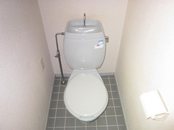 トイレ(★広めのトイレ★)