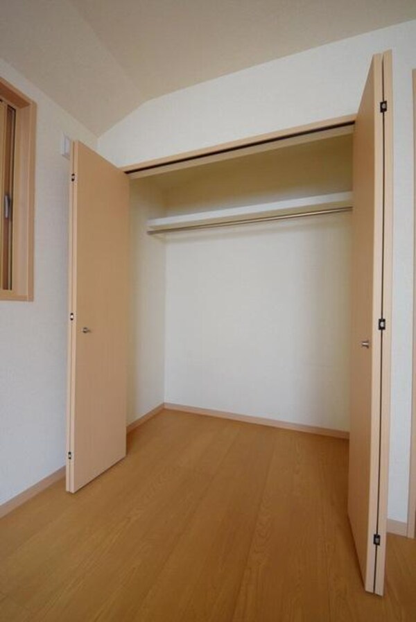 収納(★大きめのクローゼットは荷物の多い方にも嬉しいですね★)