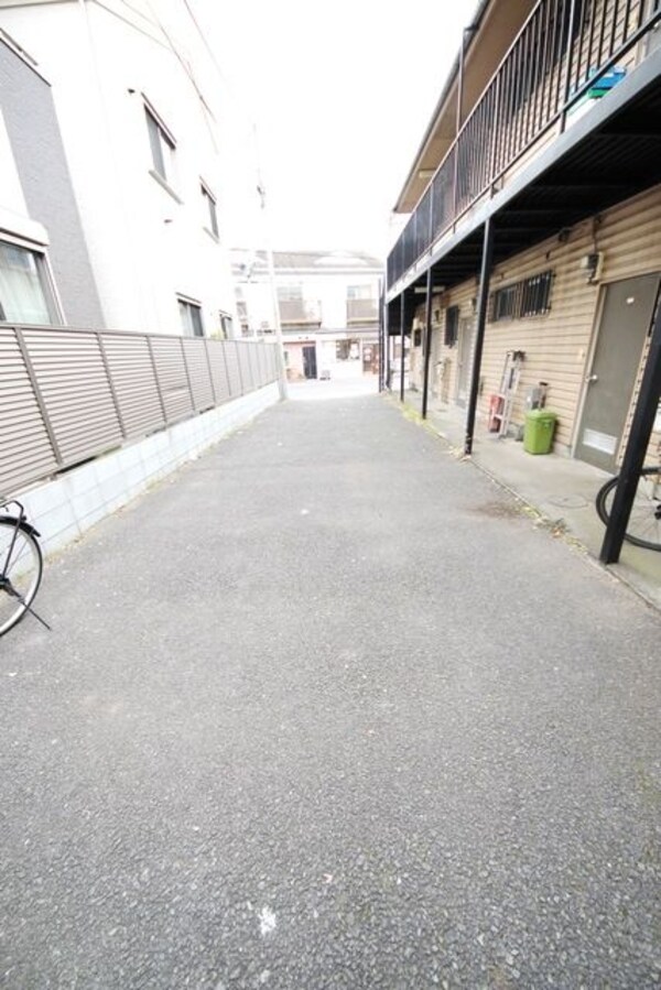 エントランス(★玄関前★)