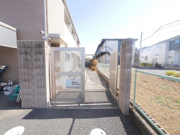 エントランス(★お部屋探しは、タウンハウジング多摩センター店へ★)