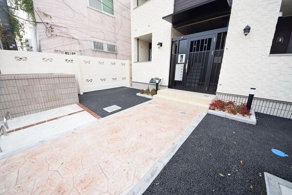 エントランス(★お部屋に続く道です♪★)