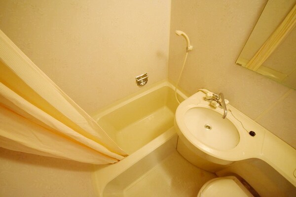 バス／シャワールーム等(★お風呂とトイレ一緒ですが快適ですよ★)