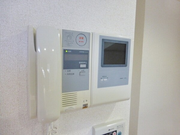セキュリティ(★モニター付きインターホンです★)