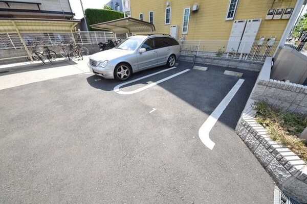 駐車場(★敷地内駐車場です★)