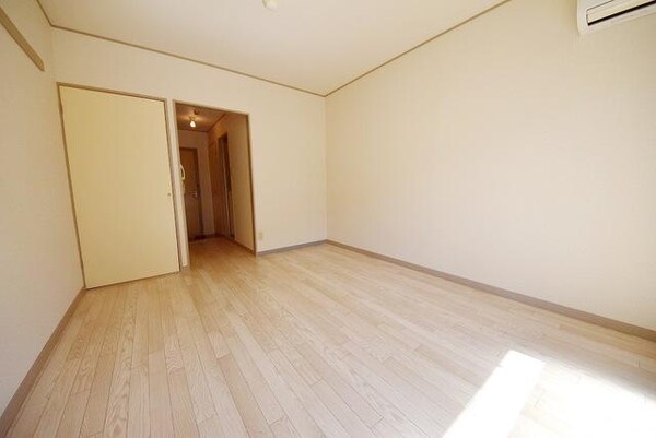その他(★洋室6帖の明るいお部屋です★)