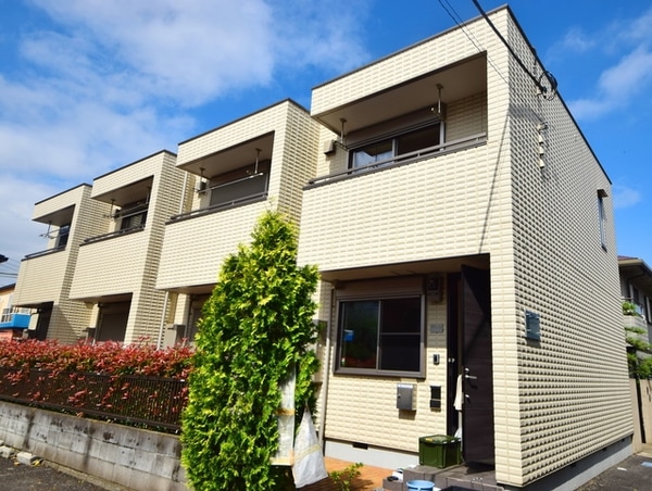 外観(★旭化成施工・築浅でキレイなテラスハウスです★)