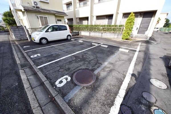 駐車場(★敷地内駐車場もあります（空きは要確認）★)