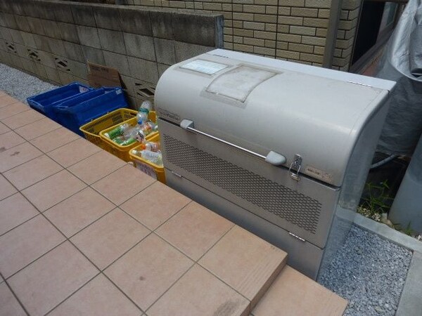 共有部分(★整理されたごみ置き場です★)