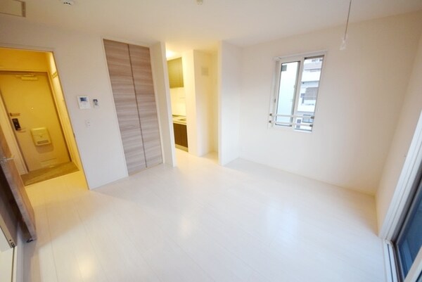 その他室内・内装(★９．５帖の広々としたお部屋です★)