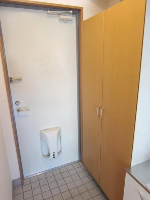 玄関(★靴箱のついた玄関です★)