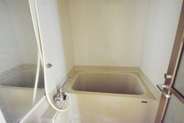 バス／シャワールーム等(別部屋参考写真)