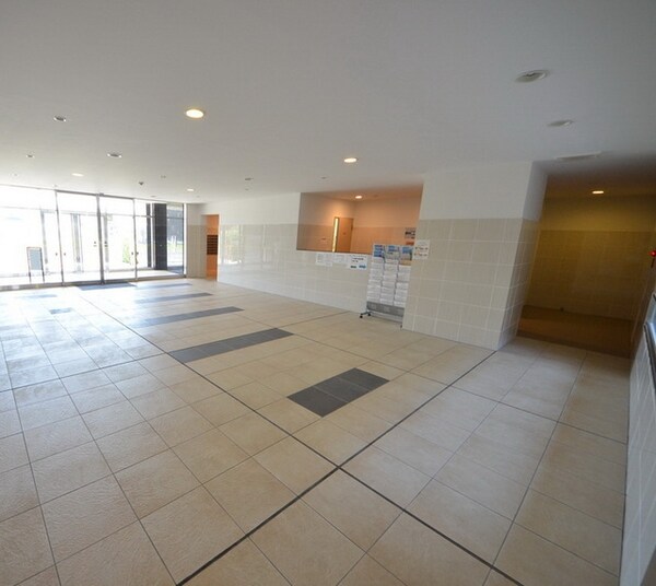 エントランス(★お部屋探しは株式会社タウンハウジング東京まで★)