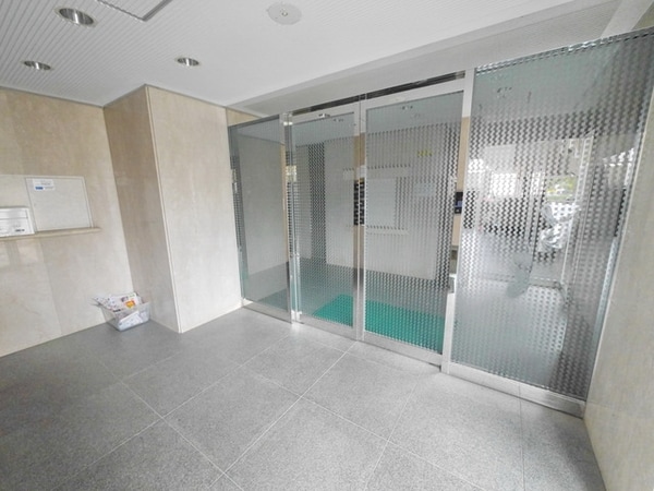 エントランス(★お問い合わせはタウンハウジング聖蹟桜ヶ丘店まで★)