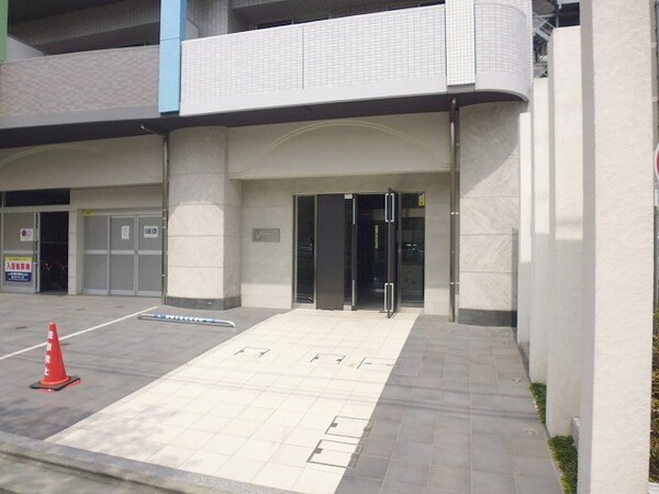 エントランス(★お部屋探しは、タウンハウジング多摩センター店へ★)