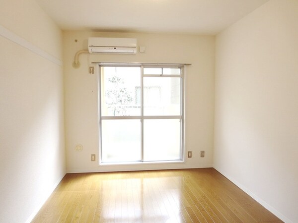 リビング・居室(★タウンハウジング稲田堤店★きれいなお部屋ですね★)