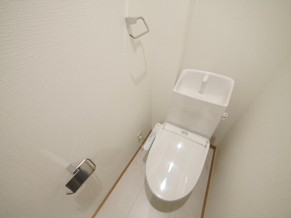 トイレ(同施工同敷地内アパート写真)