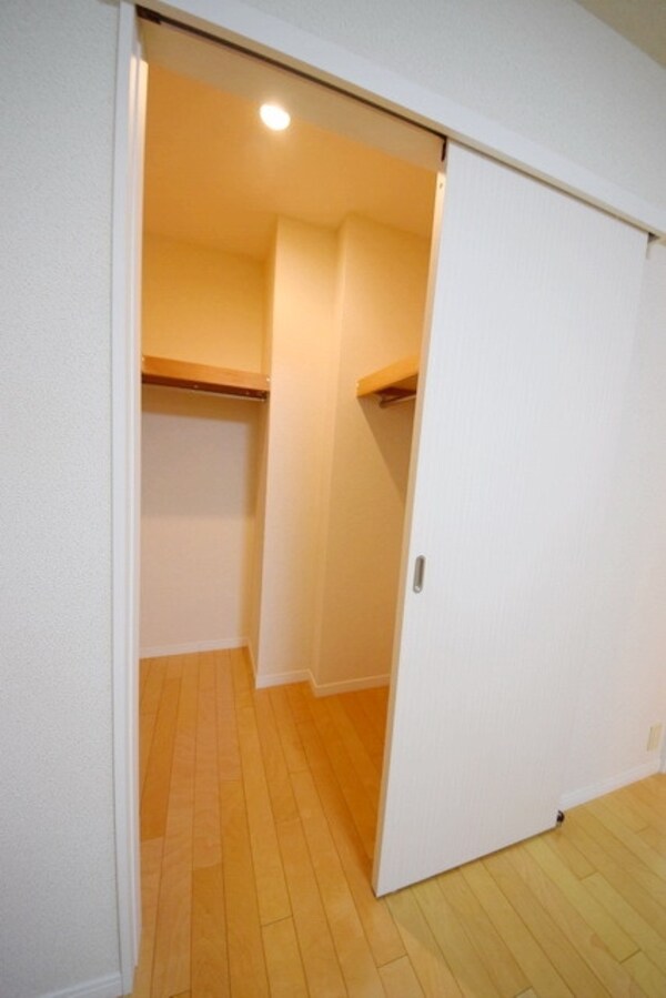 収納(★奥行のあるウォークインクローゼット★)