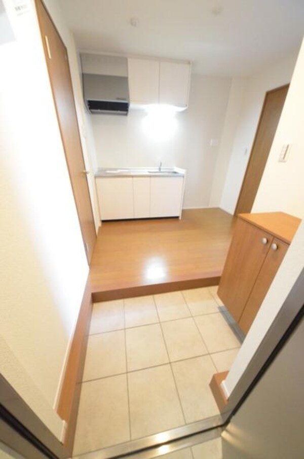 玄関(★お部屋探しは株式会社タウンハウジング東京まで★)