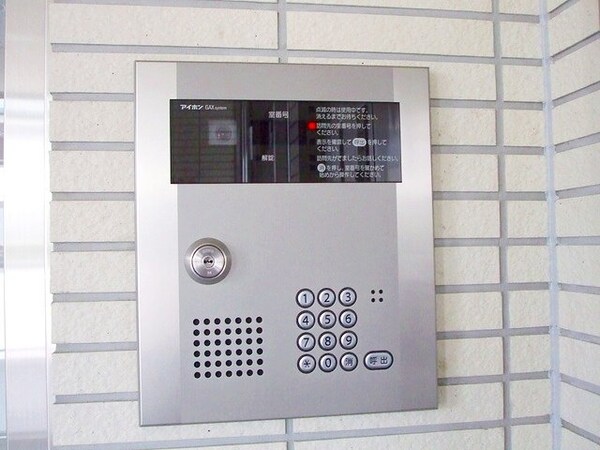 エントランス(オートロック完備♪)