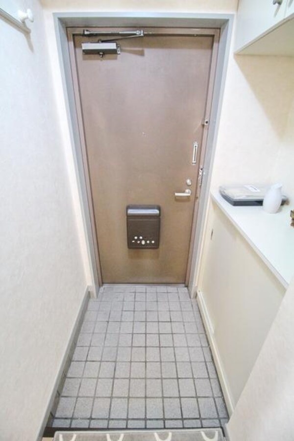 玄関(★広々している玄関です★)