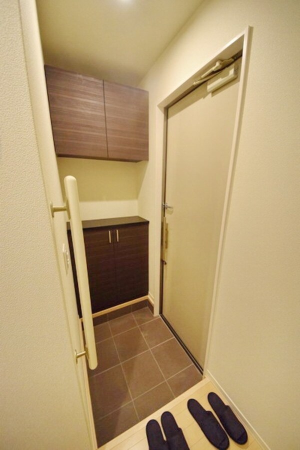 玄関(★お部屋探しは株式会社タウンハウジング東京まで★)