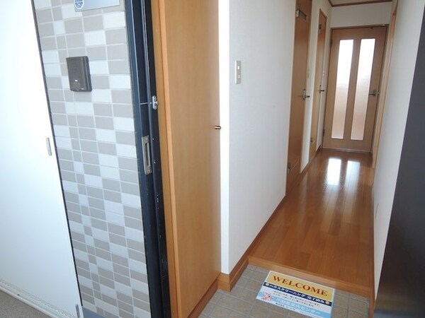 玄関(★お部屋探しはタウンハウジング稲田堤店まで★)
