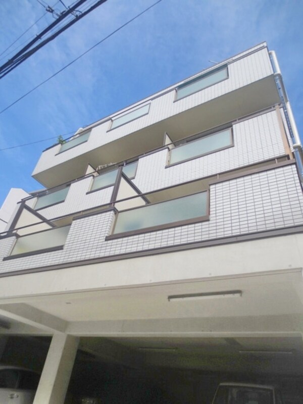 外観(★高台・基礎高、日当たり住環境良好★)