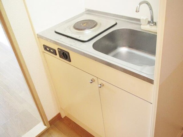 キッチン(電気コンロ１口付き★)