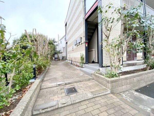 エントランス(★お部屋探しはタウンハウジング稲田堤店まで★)
