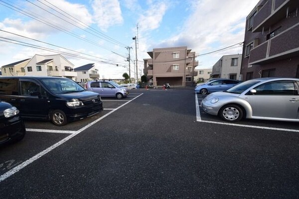 駐車場(★敷地内に駐車場有りますよ★)