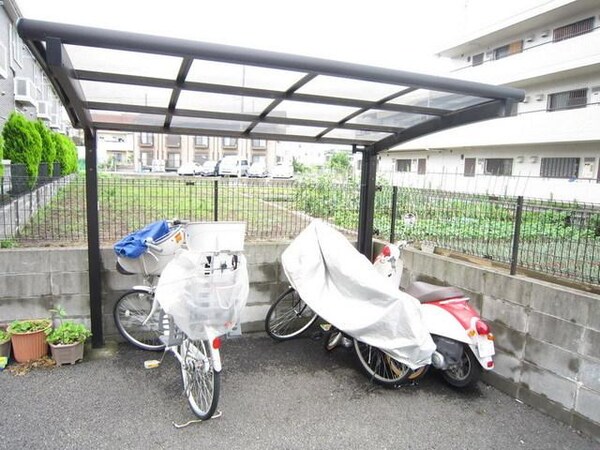 共有部分(☆　屋根付き駐輪場　☆)