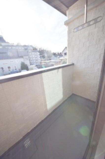 物件内観写真7　(★広々したバルコニー★)