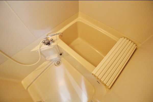 バス／シャワールーム等(★清潔感のあるバスルームです★)