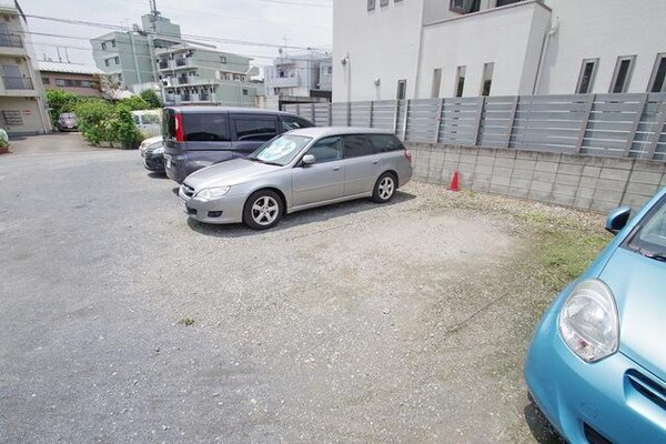 駐車場(★お部屋探しはタウンハウジング稲田堤店まで★)